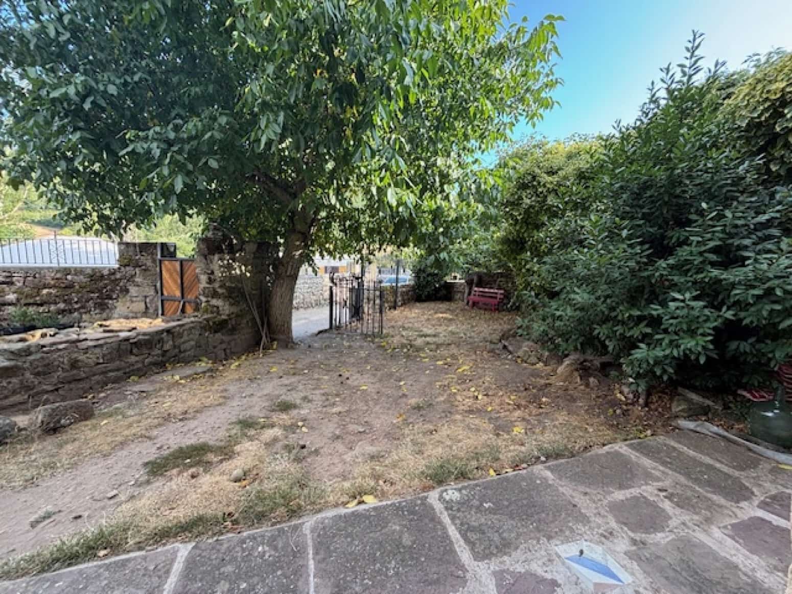 2 soveværelse Villa til salg i Aguilar de Campoo - € 26.000 (Ref: 9248025)