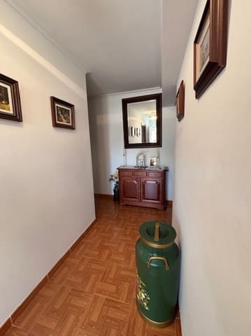 3 chambre Villa/Maison à vendre à Alar del Rey avec garage - 69 000 € (Ref: 9248028)