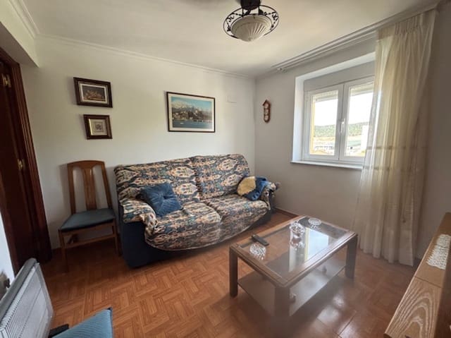 3 chambre Villa/Maison à vendre à Alar del Rey avec garage - 69 000 € (Ref: 9248028)