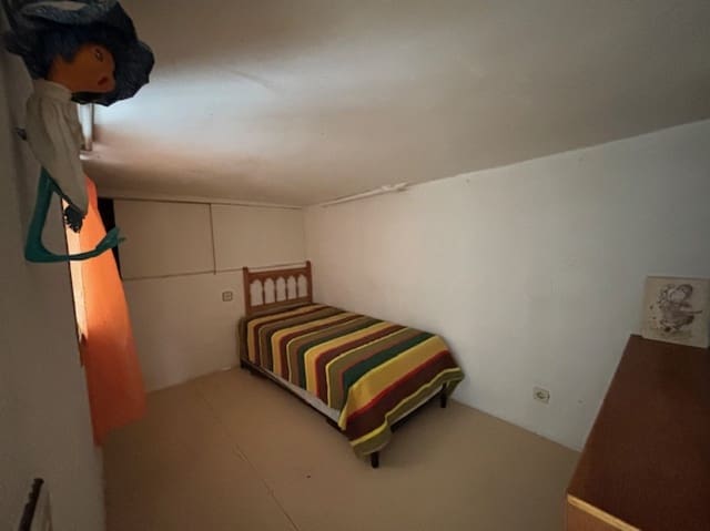 Kaupallinen myytävänä paikassa Aguilar de Campoo - 60 000 € (Ref: 9248029)