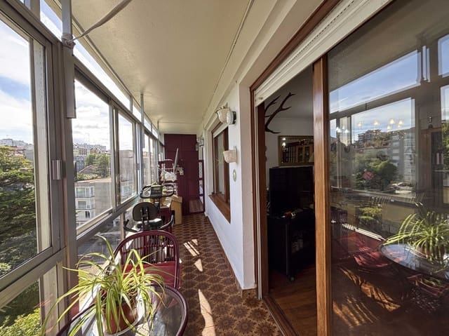 3 bedroom Flat for sale in Santander with garage - € 750,000 (Ref: 9265811)