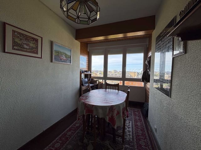 3 bedroom Flat for sale in Santander with garage - € 750,000 (Ref: 9265811)