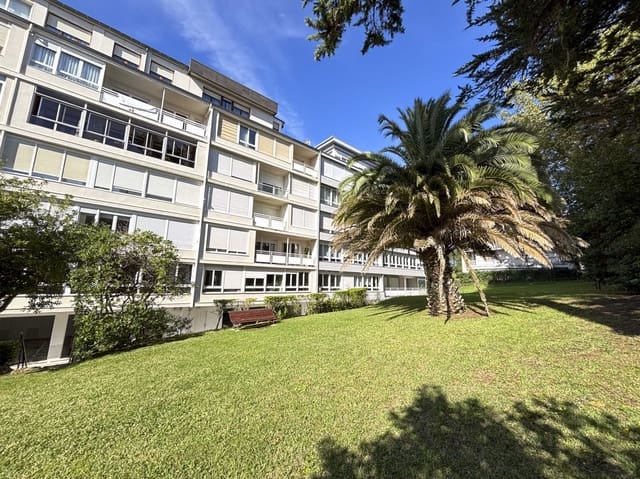 3 bedroom Flat for sale in Santander with garage - € 750,000 (Ref: 9265811)