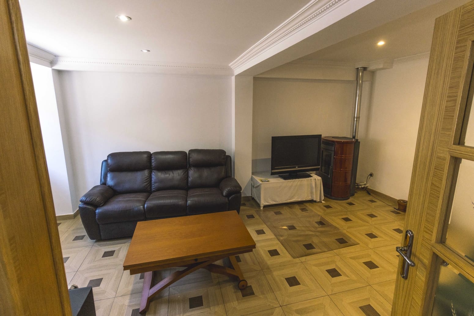 4 bedroom Villa for sale in Basconcillos del Tozo - € 135,000 (Ref: 9326098)