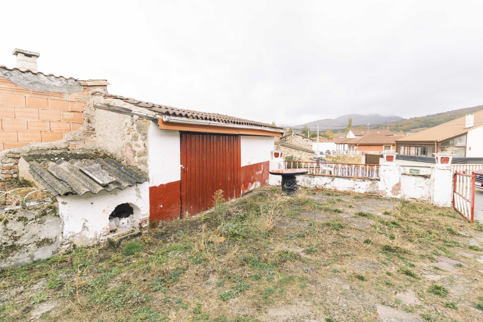 7 makuuhuone Huvila myytävänä paikassa Barruelo de Santullan mukana 
autotalli - 90 000 € (Ref: 9342031)