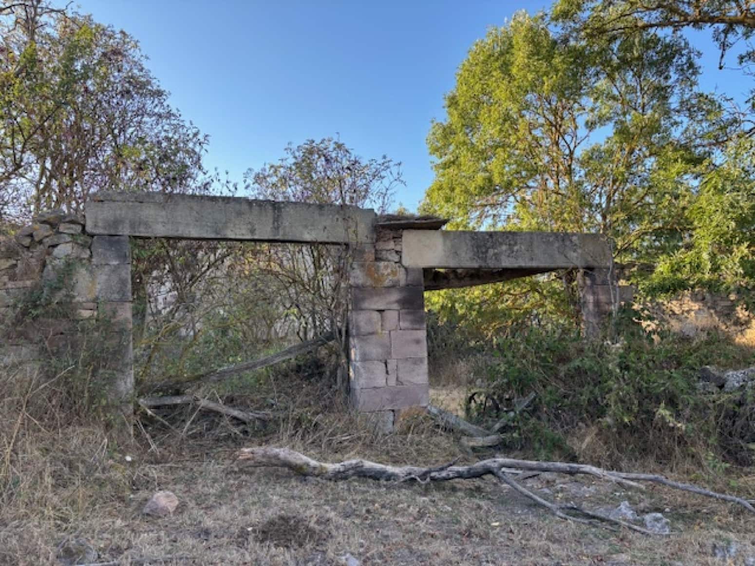 Villa til salgs i Valdeolea - € 12 000 (Ref: 9342033)