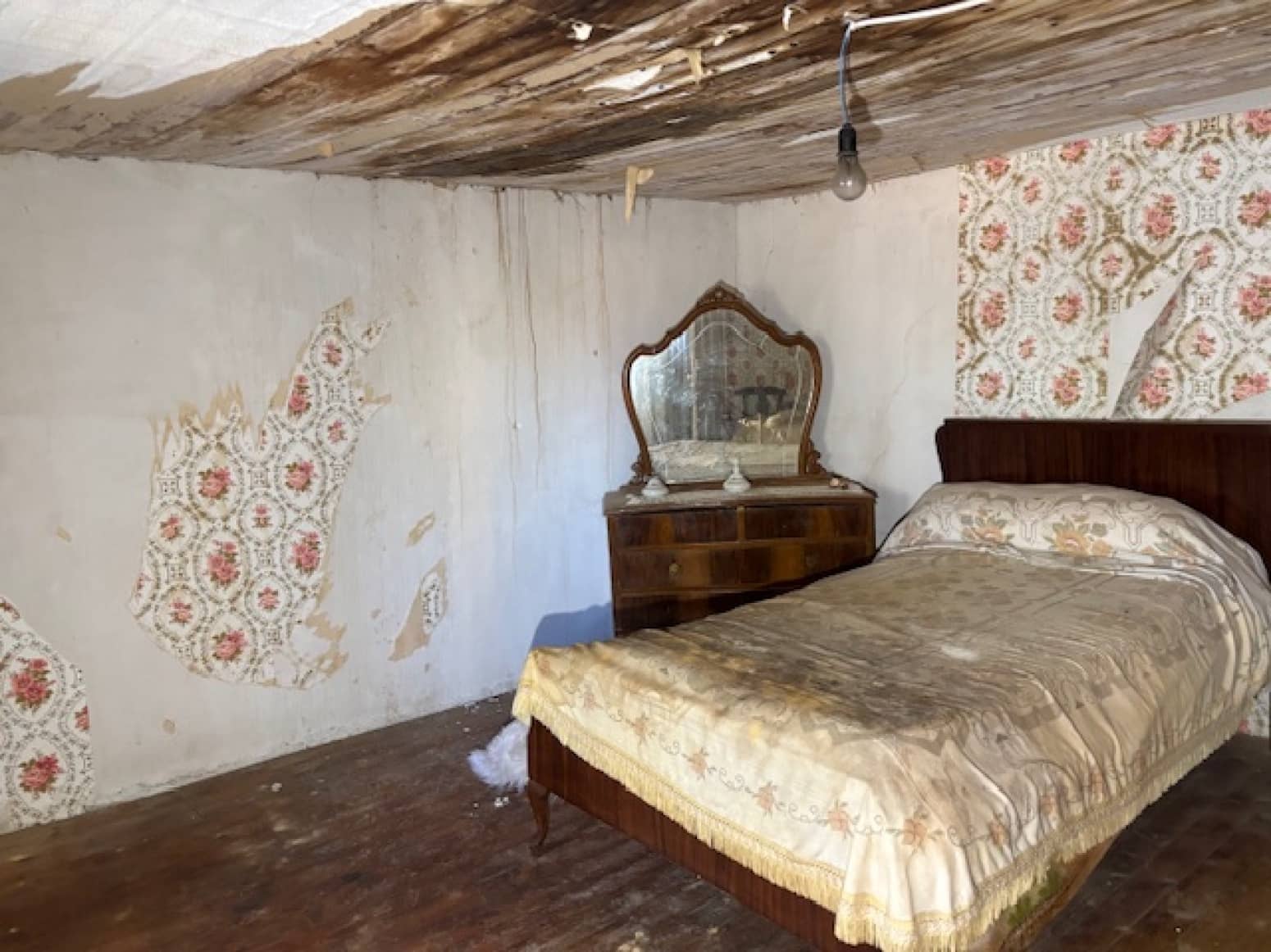 4 chambre Villa/Maison à vendre à Valdeolea - 30 000 € (Ref: 9342034)