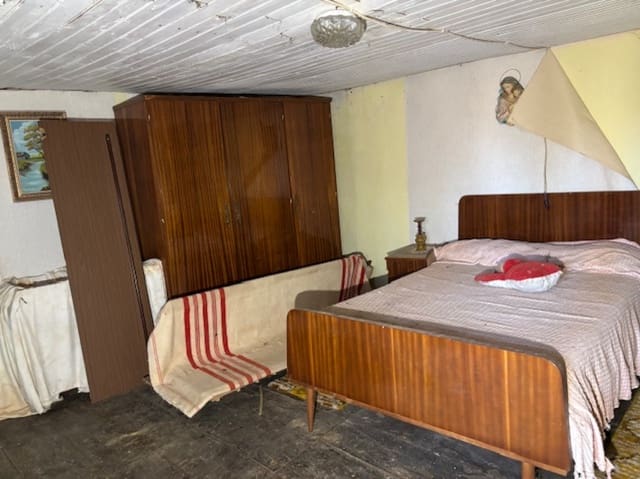 4 chambre Villa/Maison à vendre à Valdeolea - 30 000 € (Ref: 9342034)