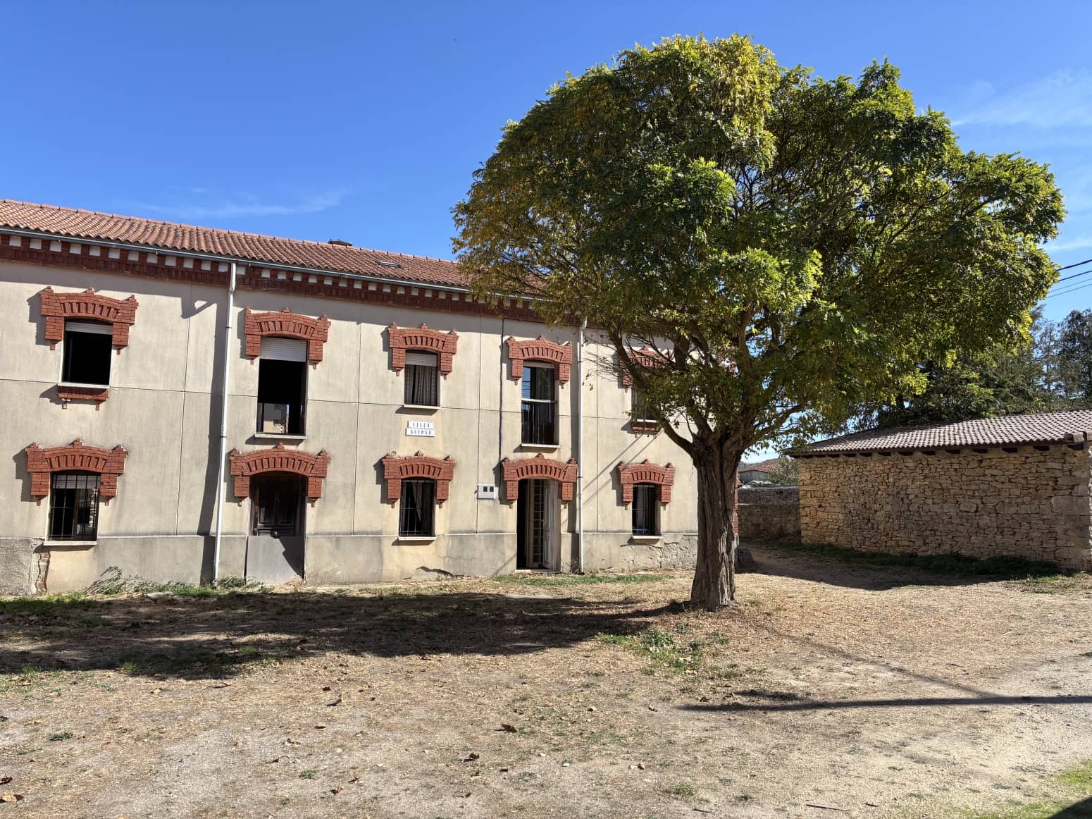 5 soveværelse Villa til salg i Pomar de Valdivia - € 160.000 (Ref: 9342035)