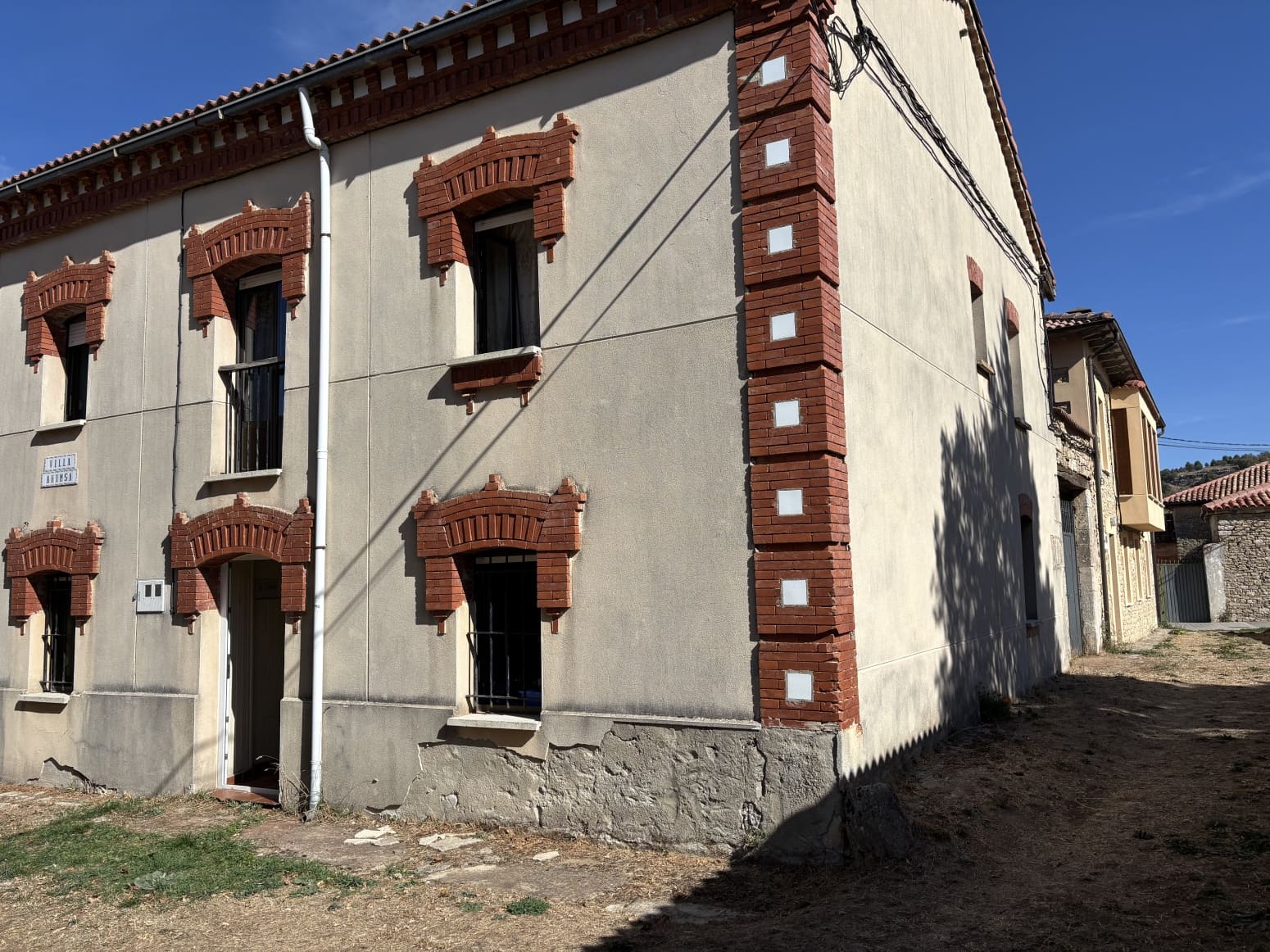 5 soveværelse Villa til salg i Pomar de Valdivia - € 160.000 (Ref: 9342035)