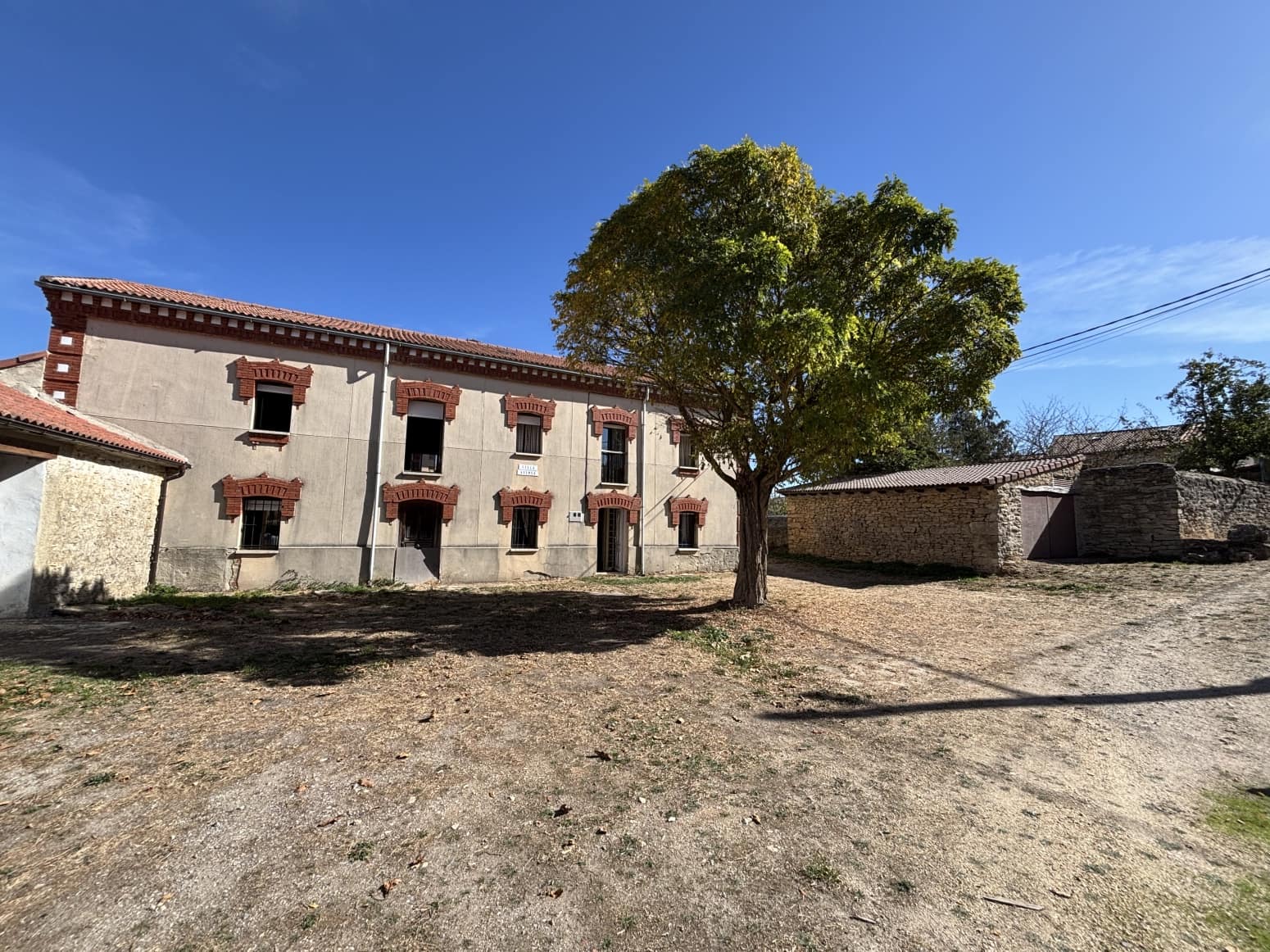 5 soveværelse Villa til salg i Pomar de Valdivia - € 160.000 (Ref: 9342035)