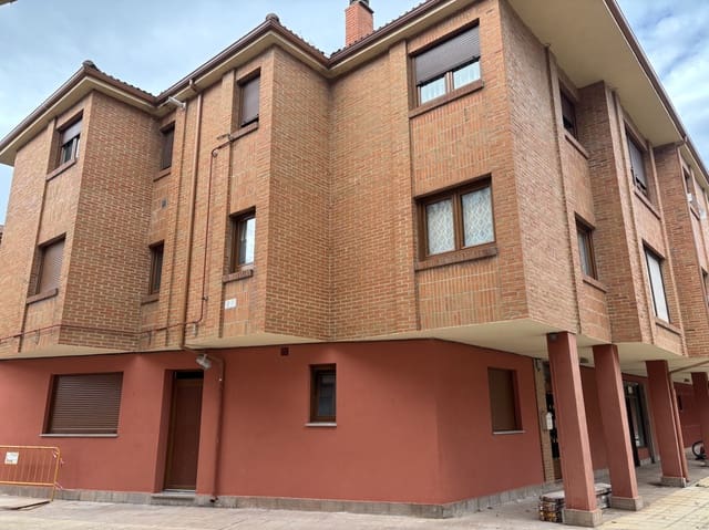 3 bedroom Flat for sale in Aguilar de Campoo with garage - € 160,000 (Ref: 9342037)