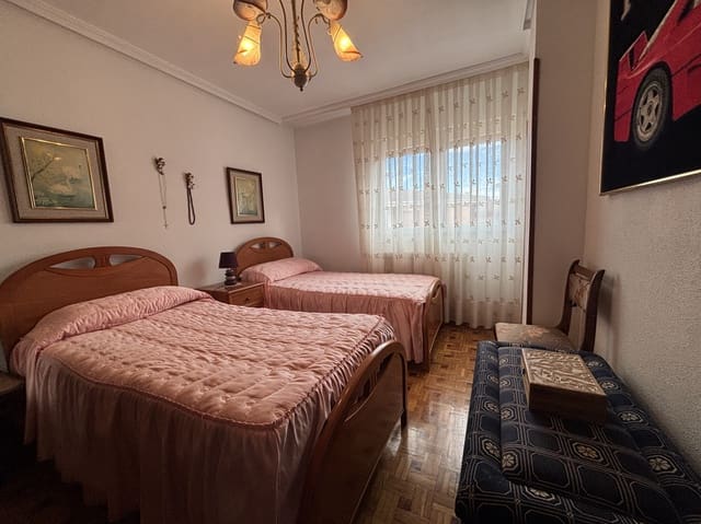 3 bedroom Flat for sale in Aguilar de Campoo with garage - € 160,000 (Ref: 9342037)