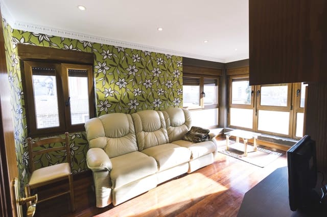 3 chambre Villa/Maison à vendre à Valdeolea avec garage - 90 000 € (Ref: 9356706)