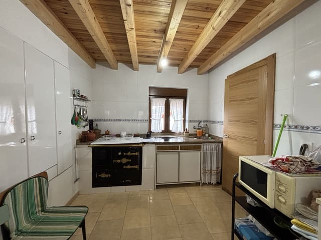 4 sovrum Villa till salu i Barruelo de Santullán - 105 000 € (Ref: 9371865)