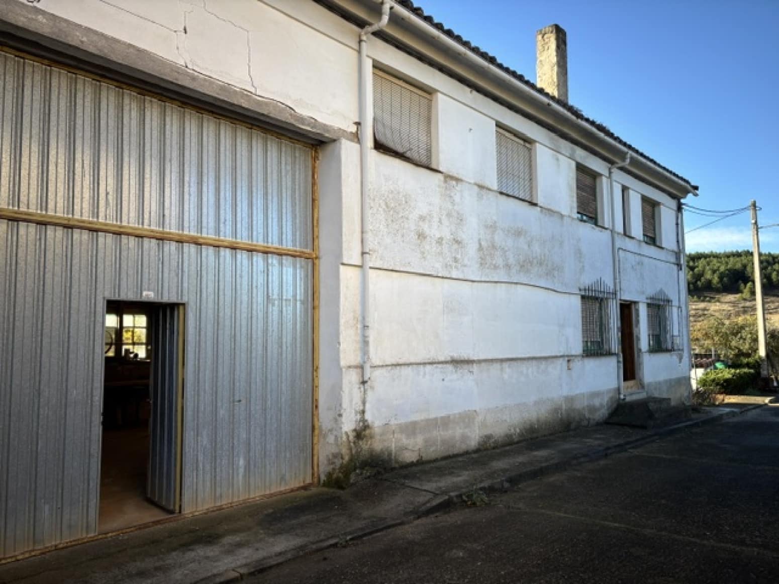 5 soverom Villa til salgs i Payo de Ojeda med garasje - € 52 000 (Ref: 9393267)