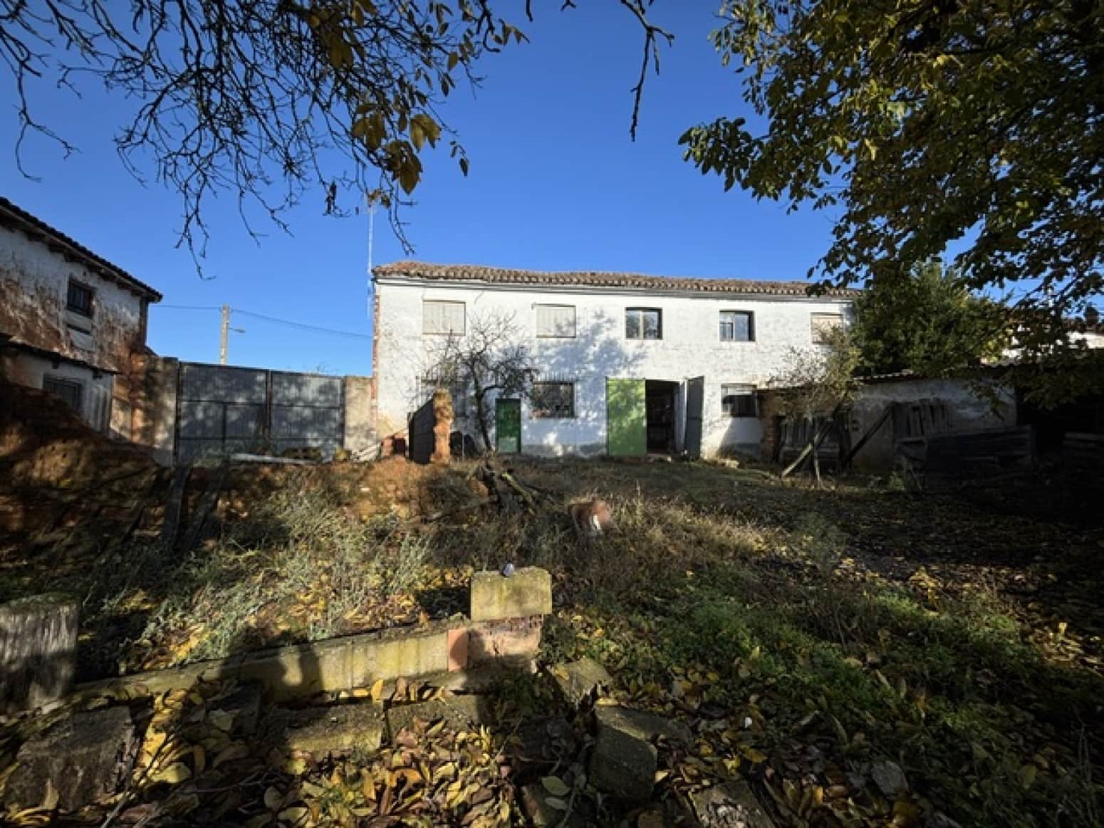 5 soverom Villa til salgs i Payo de Ojeda med garasje - € 52 000 (Ref: 9393267)