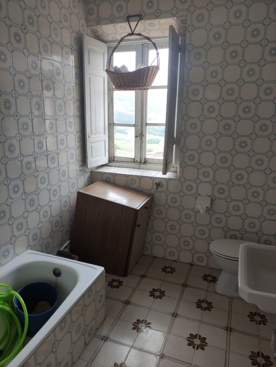 3 sovrum Villa till salu i Torrelavega - 200 000 € (Ref: 9413769)