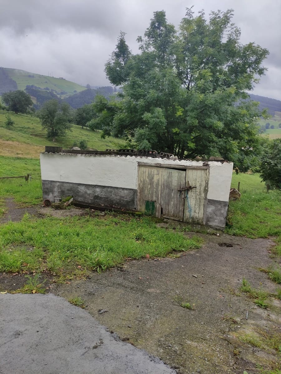 3 sovrum Villa till salu i Torrelavega - 200 000 € (Ref: 9413769)