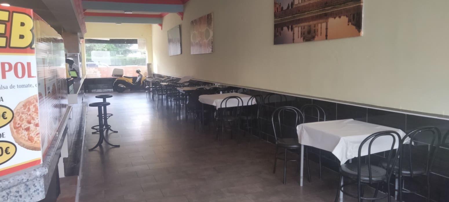 Comercial para venda em Torrelavega - 105 000 € (Ref: 9413770)