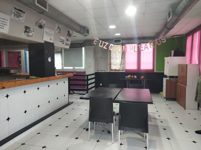 Empresa para venda em Puente San Miguel, Reocín - 120 000 € (Ref: 9413771)