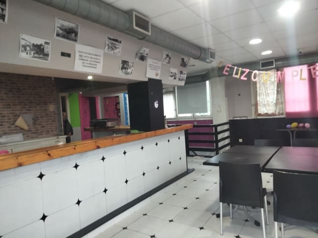 Empresa para venda em Puente San Miguel, Reocín - 120 000 € (Ref: 9413771)