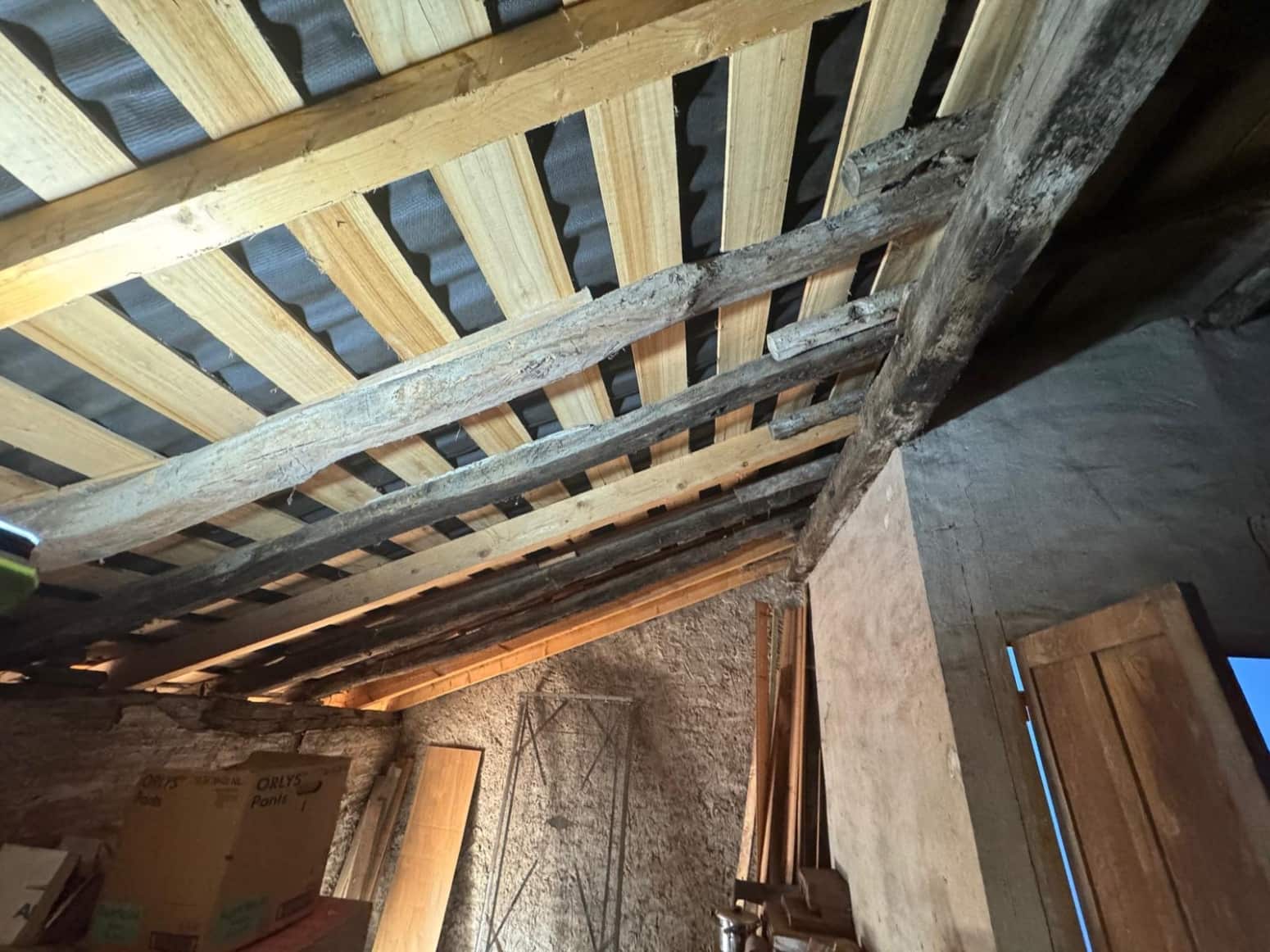 Piso de 7 habitaciones en Molledo en venta - 125.000 € (Ref: 9413773)