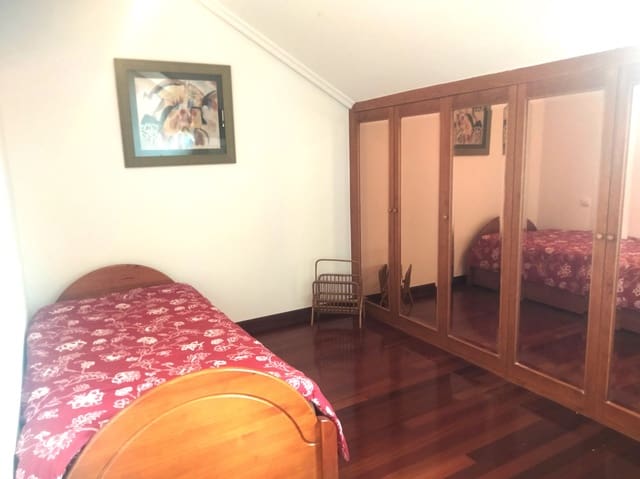 2 bedroom Flat for rent in Torrelavega - € 790 (Ref: 9413774)