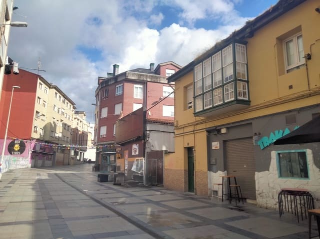 4 soveværelse Lejlighed til salg i Torrelavega - € 230.000 (Ref: 9413775)