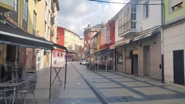 4 soveværelse Lejlighed til salg i Torrelavega - € 230.000 (Ref: 9413775)