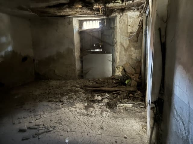 4 soveværelse Villa til salg i Campoo de Enmedio med garage - € 53.000 (Ref: 9424342)