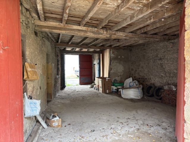 4 soveværelse Villa til salg i Campoo de Enmedio med garage - € 53.000 (Ref: 9424342)