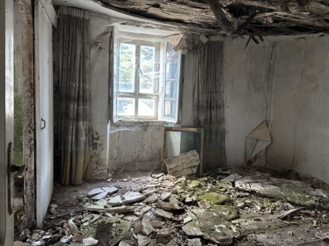 4 soveværelse Villa til salg i Campoo de Enmedio med garage - € 53.000 (Ref: 9424342)