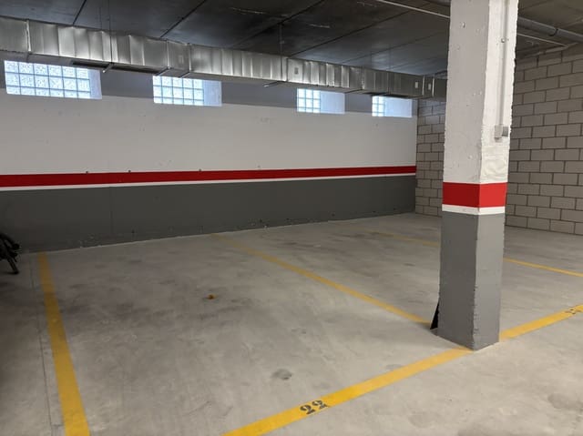 Garage til salg i Aguilar de Campoo - € 14.850 (Ref: 9424343)