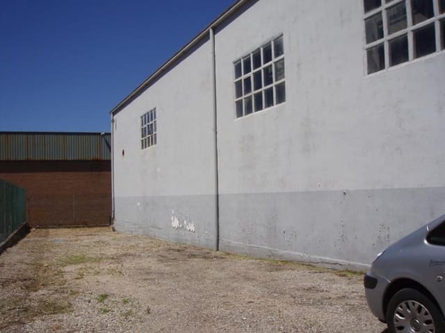 Commercieel te huur in Polanco - € 1.100 (Ref: 9430895)