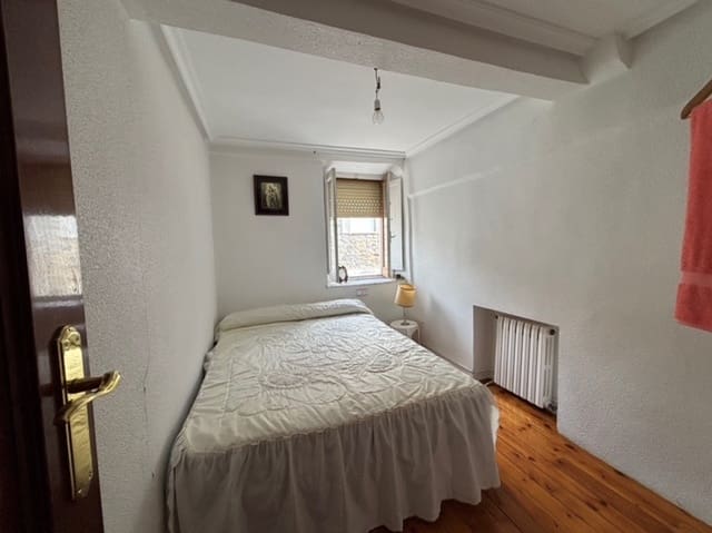 4 soveværelse Villa til salg i Barruelo de Santullán - € 95.000 (Ref: 9441774)