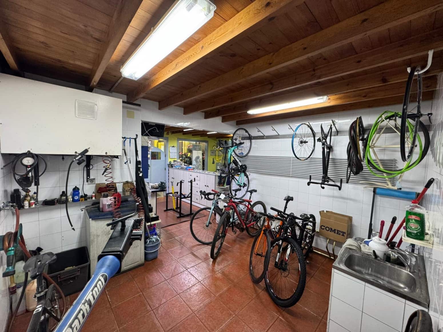 Commercial for sale in Torrelavega - € 112,000 (Ref: 9470929)