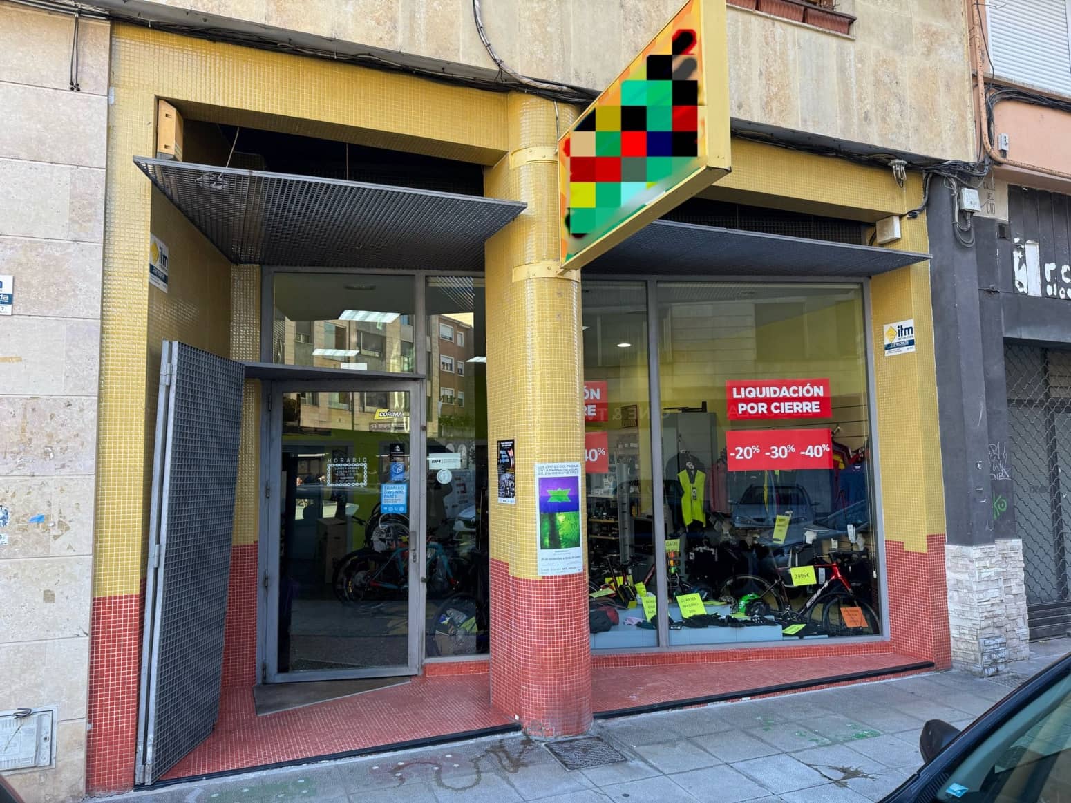 Commercial for sale in Torrelavega - € 112,000 (Ref: 9470929)