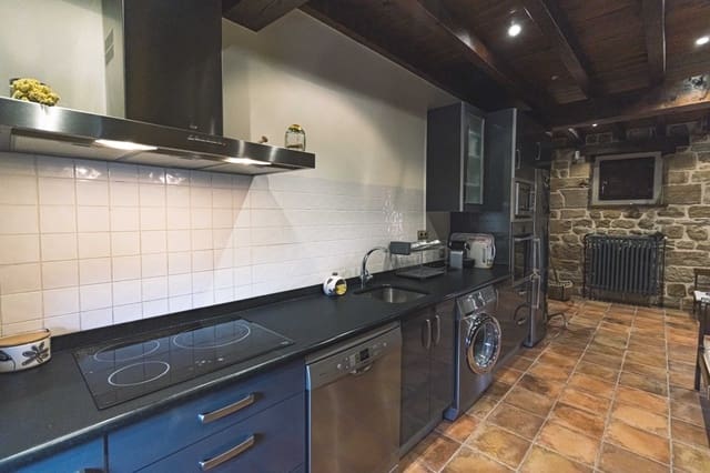 4 camera da letto Villa in vendita in Aguilar de Campoo - 420.000 € (Rif: 9471156)