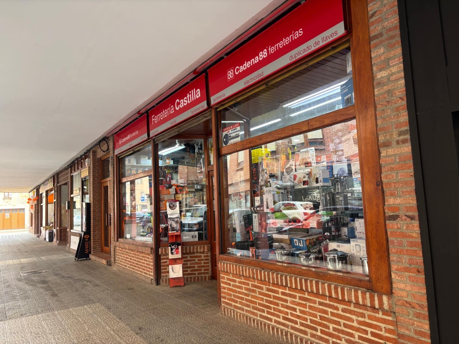 Business for sale in Aguilar de Campoo - € 350,000 (Ref: 9475522)