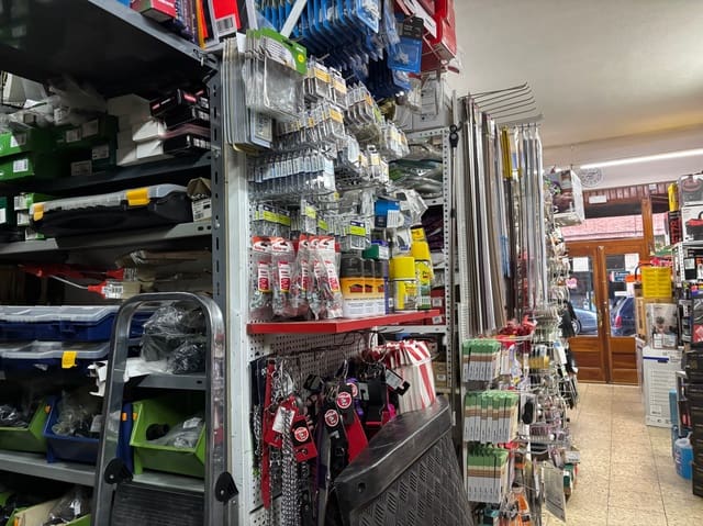 Bedrijf te koop in Aguilar de Campoo - € 350.000 (Ref: 9475522)