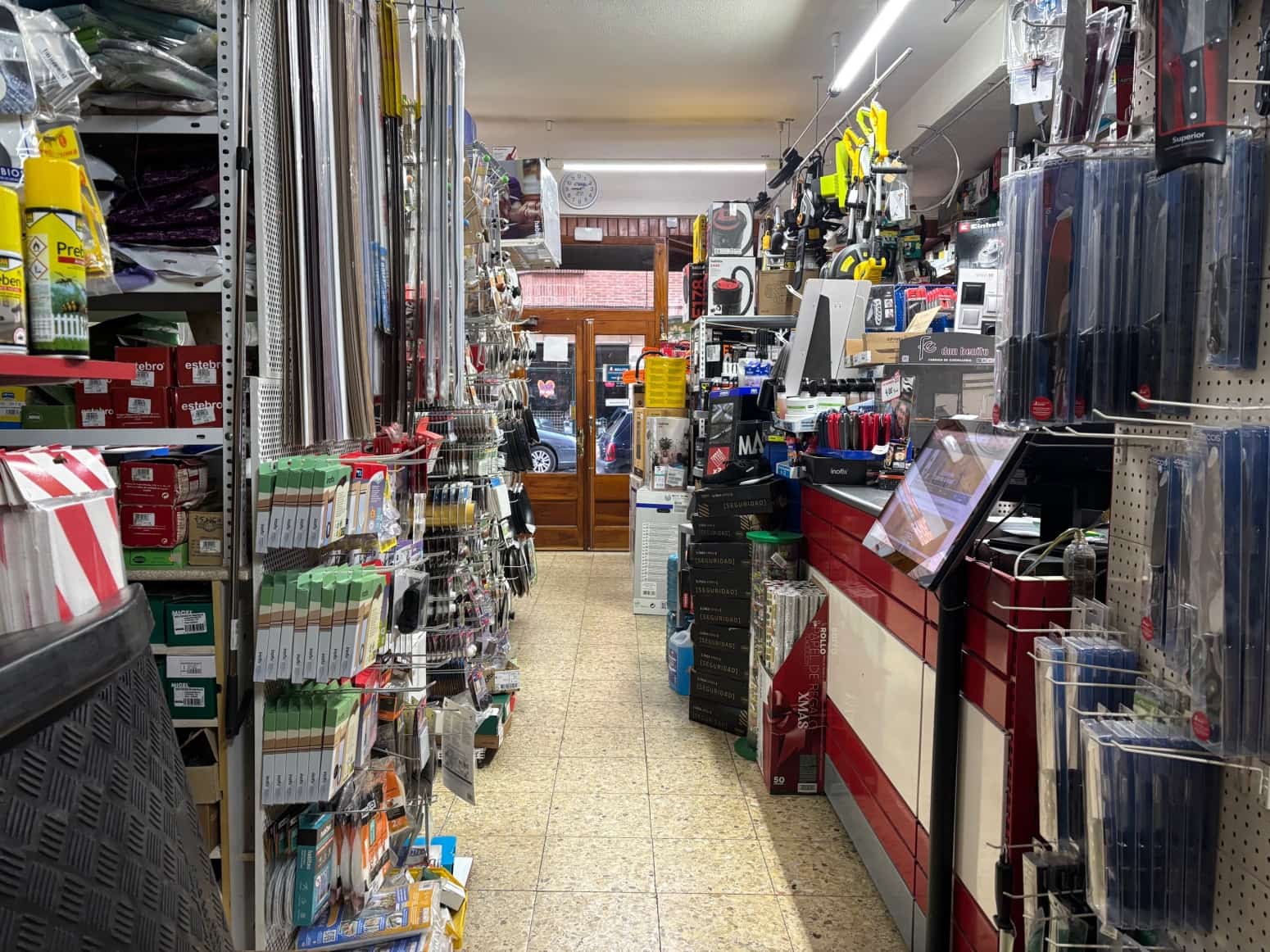 Business for sale in Aguilar de Campoo - € 350,000 (Ref: 9475522)