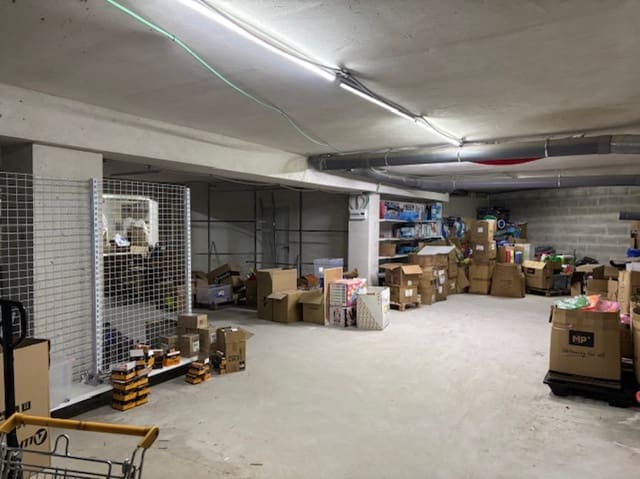 Kaupallinen myytävänä paikassa Aguilar de Campoo mukana 
autotalli - 950 000 € (Ref: 9483833)