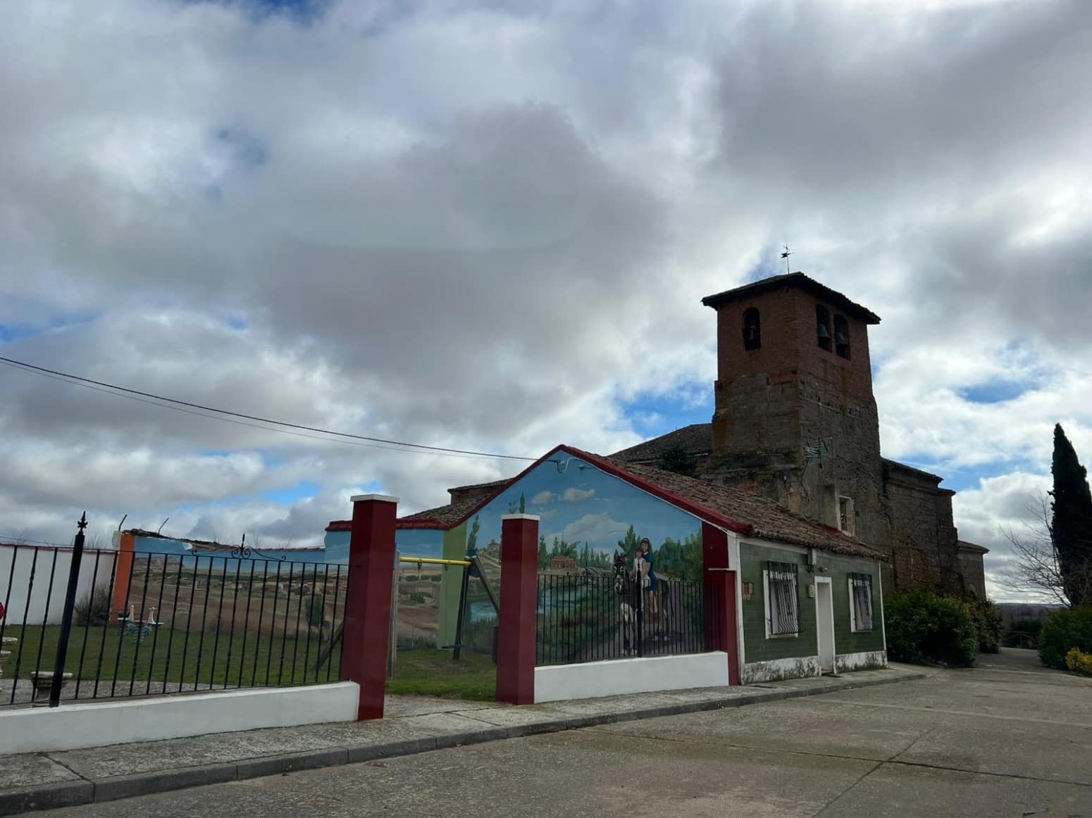 2 makuuhuone Huvila myytävänä paikassa Herrera de Pisuerga mukana 
autotalli - 108 000 € (Ref: 9512023)