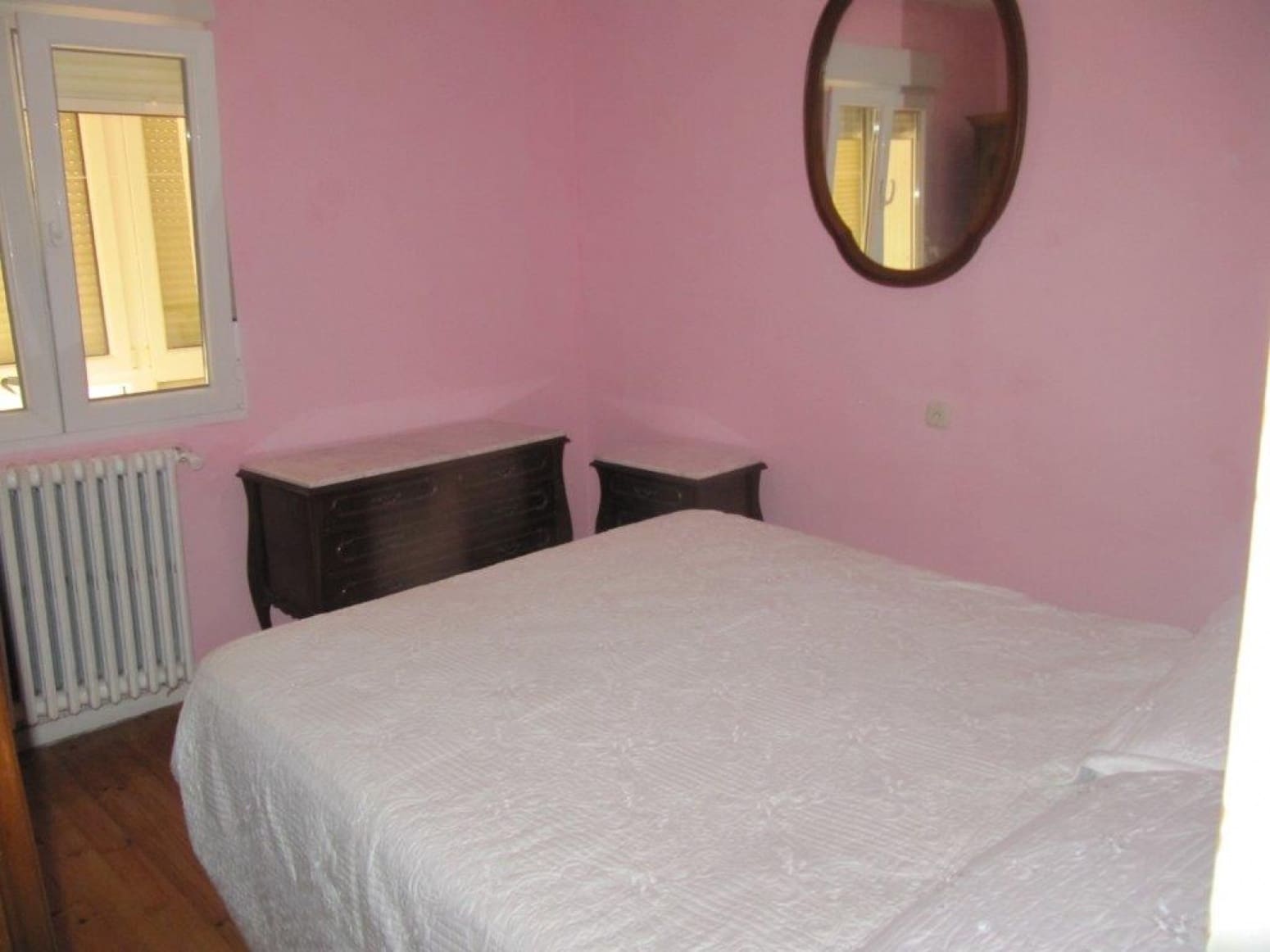 4 slaapkamer Flat te huur in Aguilar de Campoo - € 900 (Ref: 9512024)