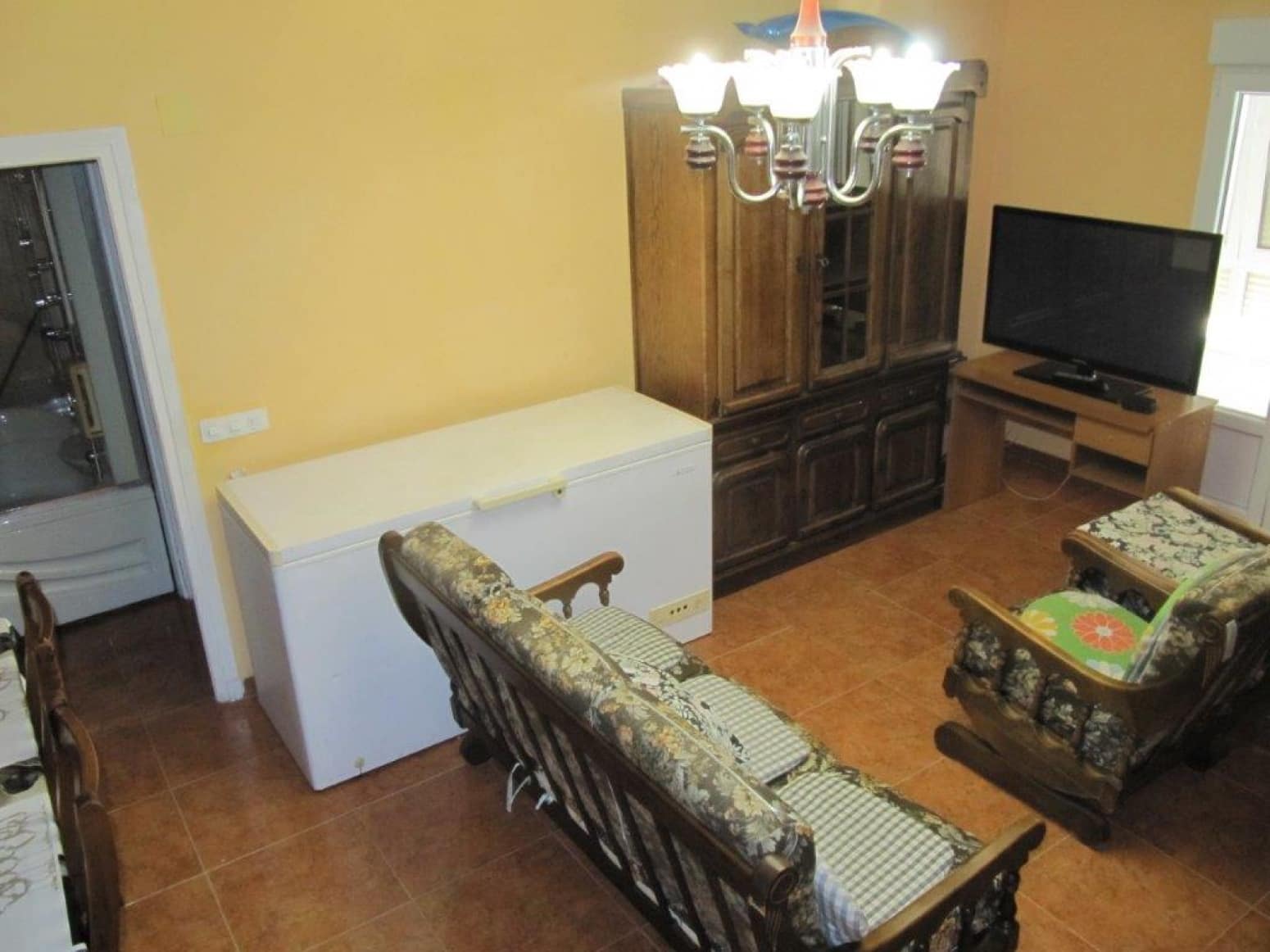 4 slaapkamer Flat te huur in Aguilar de Campoo - € 900 (Ref: 9512024)