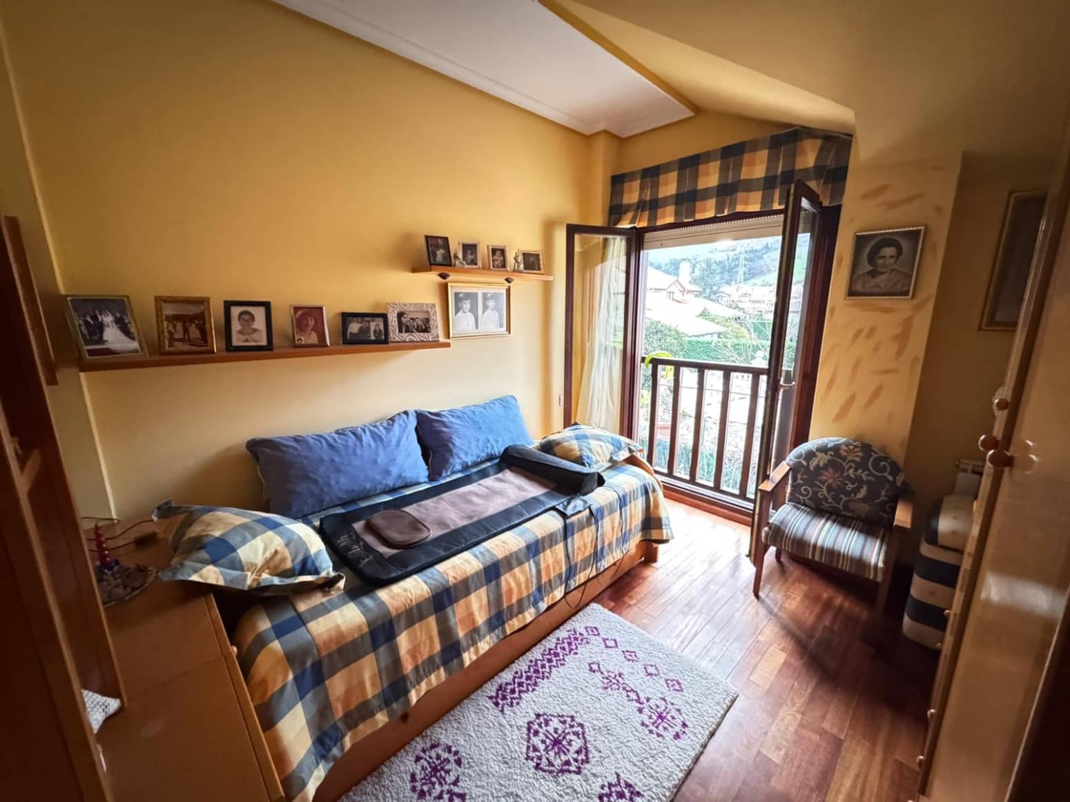 3 bedroom Villa for sale in Los Corrales de Buelna with garage - € 300,000 (Ref: 9536712)