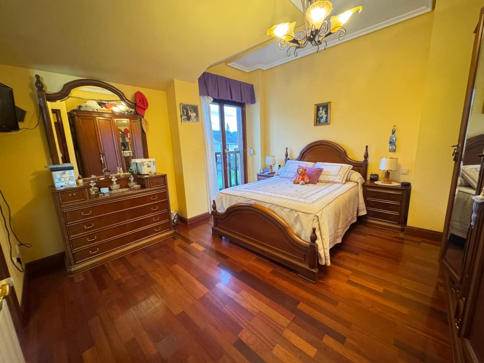 3 bedroom Villa for sale in Los Corrales de Buelna with garage - € 300,000 (Ref: 9536712)