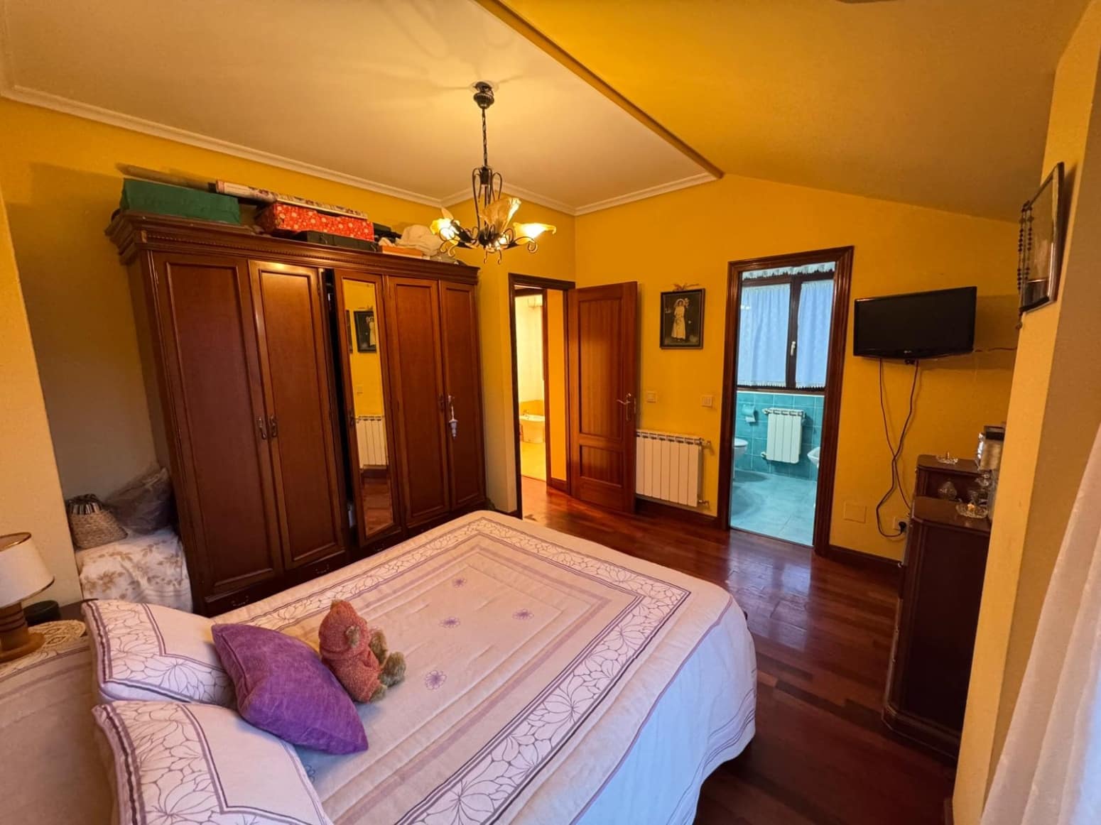 3 bedroom Villa for sale in Los Corrales de Buelna with garage - € 300,000 (Ref: 9536712)