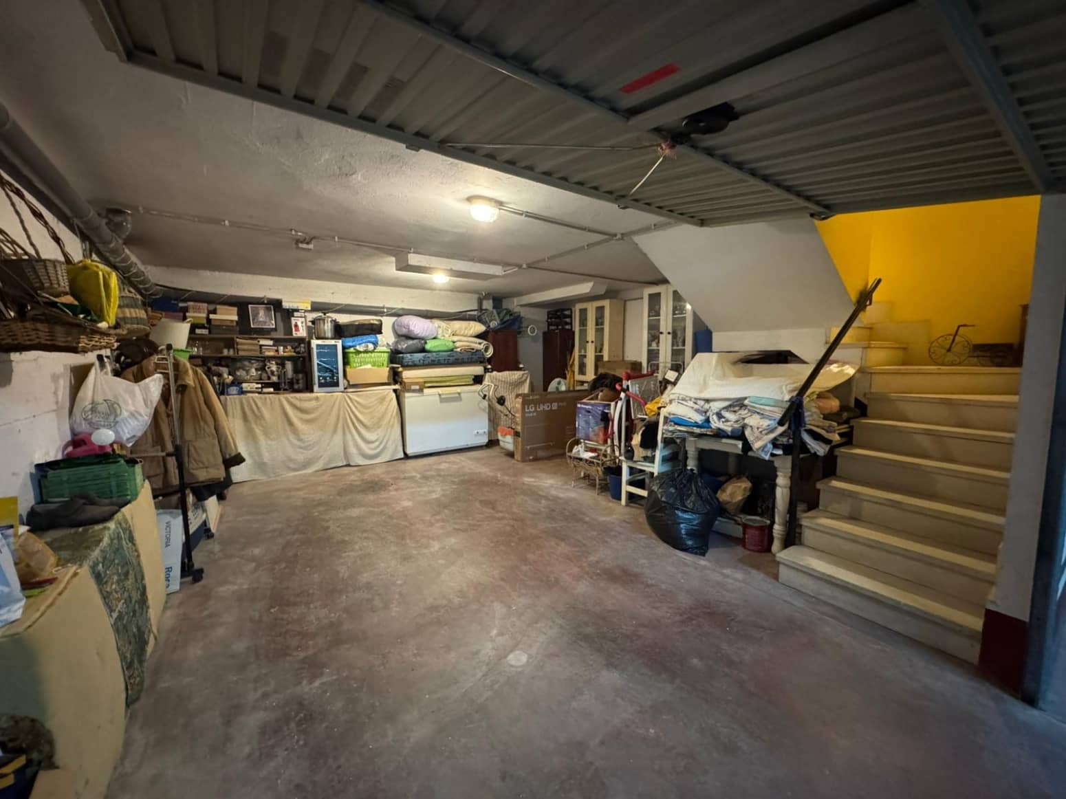 3 bedroom Villa for sale in Los Corrales de Buelna with garage - € 300,000 (Ref: 9536712)